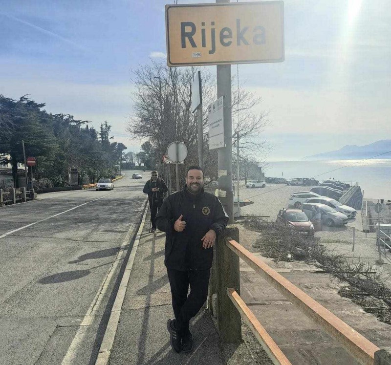 Forest Škamp hodao od Pule do Rijeke i onda “pregazio” trsatske stube ...